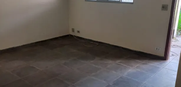 Casa com 2 Quartos à venda, 160m² no , Itirapina