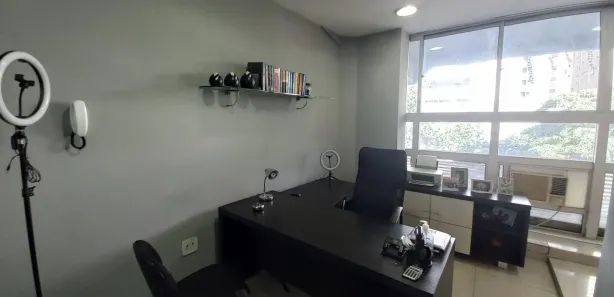 Loja / Salão / Ponto Comercial à venda, 60m² no Savassi, Belo Horizonte