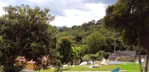 Fazenda / Sítio / Chácara com 5 Quartos à venda, 600m² no Mairinque, Mairinque