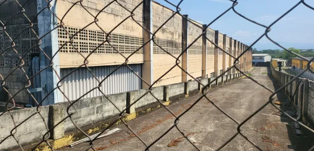 Galpão / Depósito / Armazém para alugar, 1000m² no Triângulo, Pindamonhangaba
