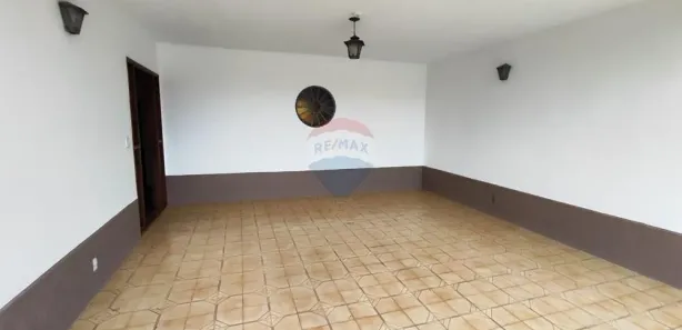 Loja / Salão / Ponto Comercial com 3 Quartos para alugar, 403m² no Centro, Atibaia
