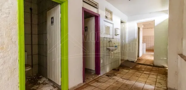 Loja / Salão / Ponto Comercial para alugar, 300m² no Vila Nossa Senhora do Carmo, Araraquara