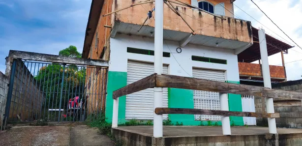 Casa com 4 Quartos à venda, 300m² no , Caeté