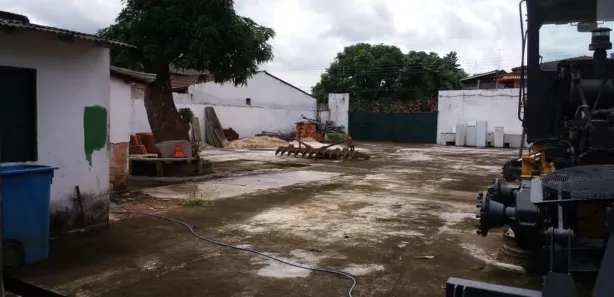 Galpão / Depósito / Armazém à venda, 700m² no Guanabara, Ananindeua