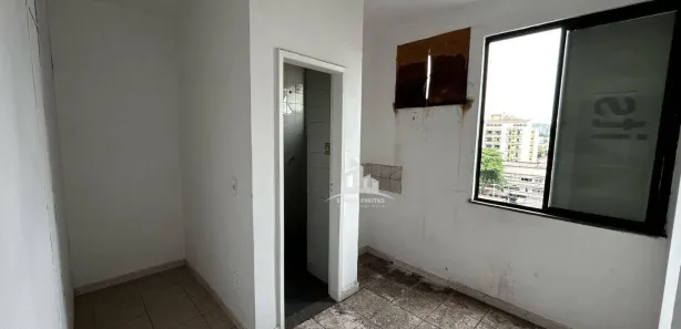 Conjunto Comercial / Sala para alugar, 40m² no Aterrado, Volta Redonda