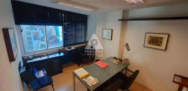 Conjunto Comercial / Sala à venda, 145m² no Centro Sul, Timóteo
