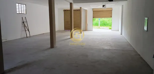 Galpão / Depósito / Armazém para alugar, 220m² no Campos Elíseos, Taubaté