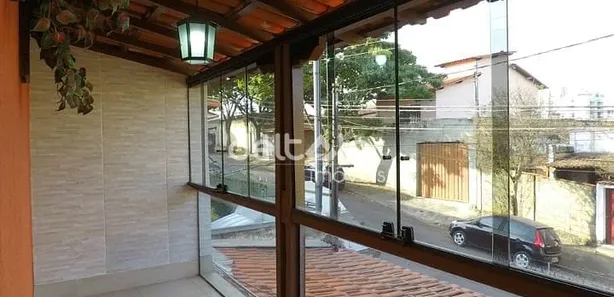 Casa com 3 Quartos à venda, 120m² no Planalto, Belo Horizonte