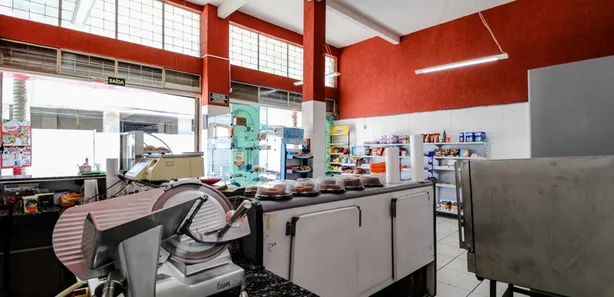 Loja / Salão / Ponto Comercial à venda, 137m² no Jardim Brasília, Divinópolis