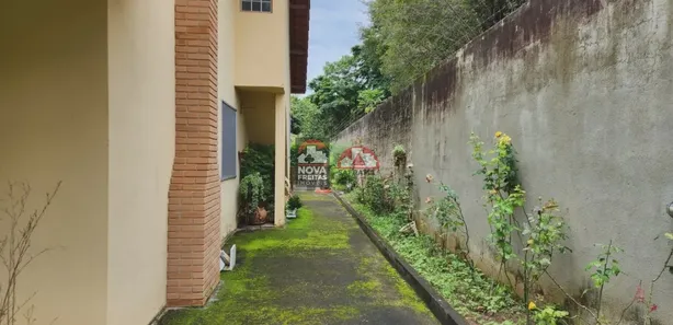 Fazenda / Sítio / Chácara com 3 Quartos à venda, 219m² no Vila Velha, Caçapava