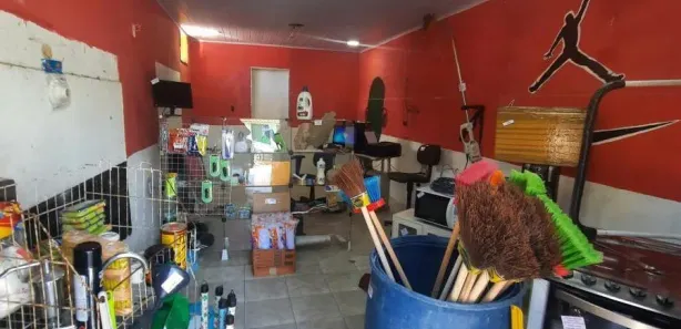 Loja / Salão / Ponto Comercial à venda, 37m² no Parque Vitória, Duque de Caxias
