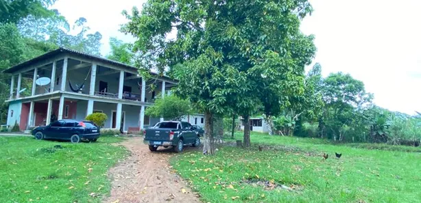 Fazenda / Sítio / Chácara com 4 Quartos à venda, 400m² no Capivari, Duque de Caxias