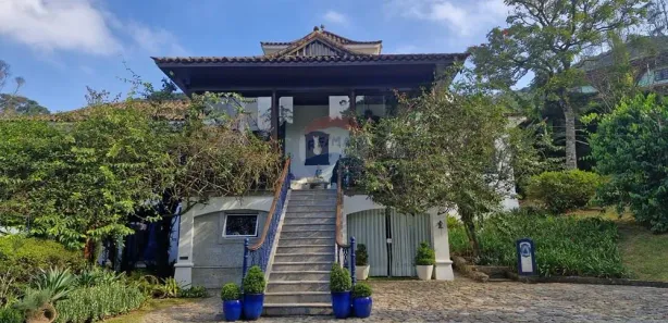 Casa com 3 Quartos à venda, 700m² no Independência, Petrópolis