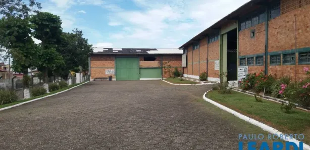 Loja / Salão / Ponto Comercial à venda, 4700m² no Rio Caveiras, Biguaçu