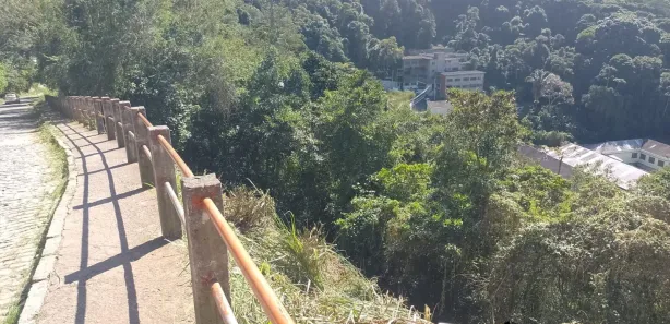 Terreno / Lote / Condomínio à venda, 740m² no Valparaíso, Petrópolis