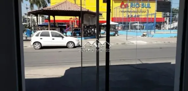 Loja / Salão / Ponto Comercial com 3 Quartos à venda, 259m² no Jardim Vila Nova, Duque de Caxias