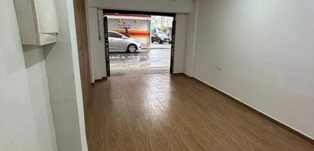 Loja / Salão / Ponto Comercial para alugar, 33m² no Centro, São Vicente