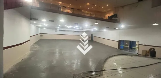 Prédio Inteiro para alugar, 800m² no Centro, Nova Friburgo