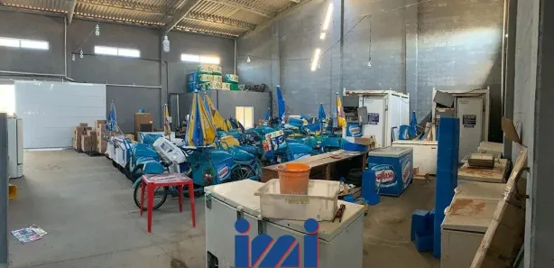 Galpão / Depósito / Armazém à venda, 300m² no , Pontal do Paraná