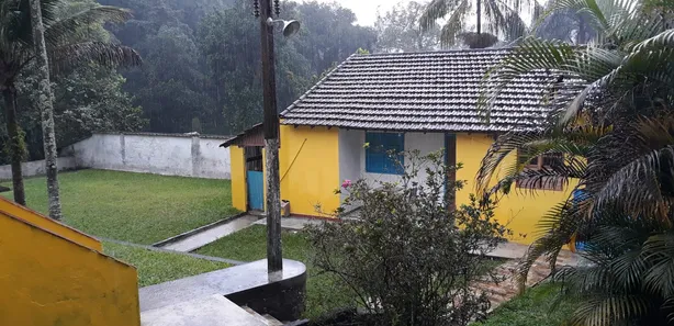 Fazenda / Sítio / Chácara com 7 Quartos à venda, 10000m² no Cantagalo, Guapimirim