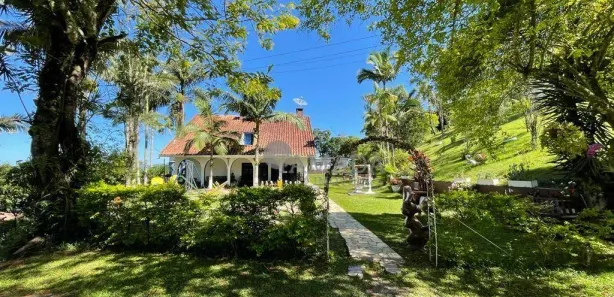 Fazenda / Sítio / Chácara com 4 Quartos à venda, 7000m² no Chácaras Copaco, Arujá