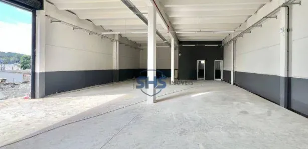 Galpão / Depósito / Armazém para alugar, 299m² no Do Salto, Blumenau