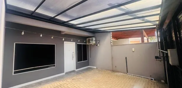 Sobrado com 2 Quartos à venda, 81m² no Anita Garibaldi, Joinville