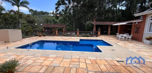 Fazenda / Sítio / Chácara com 10 Quartos à venda, 3500m² no , Mairinque