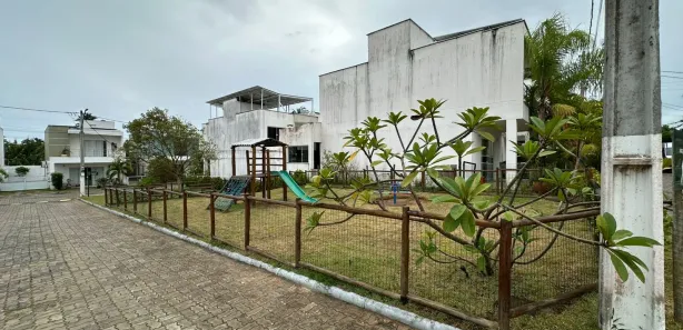 Casa de Condomínio com 3 Quartos à venda, 180m² no Centro, Camaçari