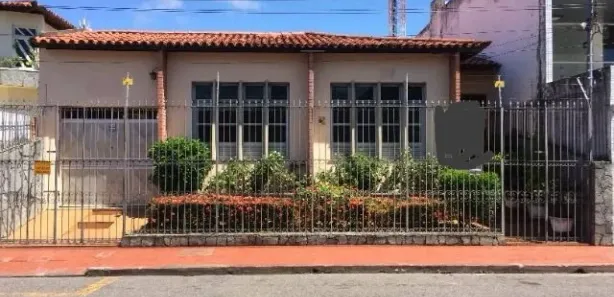 Casa com 3 Quartos à venda, 240m² no Treze de Julho, Aracaju