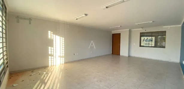 Conjunto Comercial / Sala para alugar, 42m² no Parque São Paulo, Cascavel