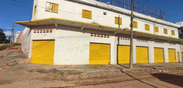 Loja / Salão / Ponto Comercial com 1 Quarto à venda, 360m² no Veneza, Ribeirão das Neves