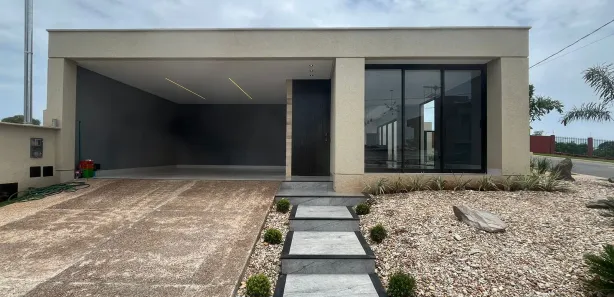 Casa de Condomínio com 3 Quartos à venda, 200m² no Jardins Capri, Senador Canedo