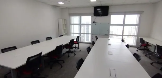 Conjunto Comercial / Sala com 1 Quarto para alugar, 135m² no Vila São Francisco (Zona Sul), São Paulo