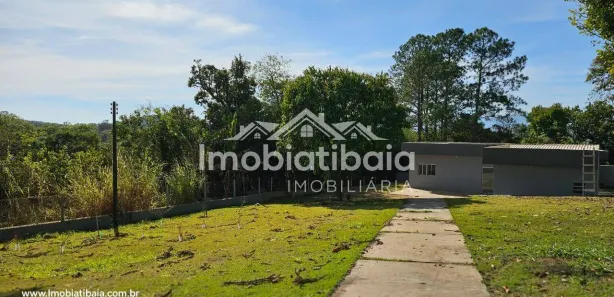 Fazenda / Sítio / Chácara com 3 Quartos à venda, 157m² no Jardim Maracanã, Atibaia
