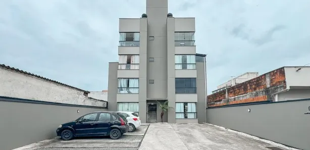 Apartamento com 2 Quartos para alugar, 55m² no Areias, Camboriú