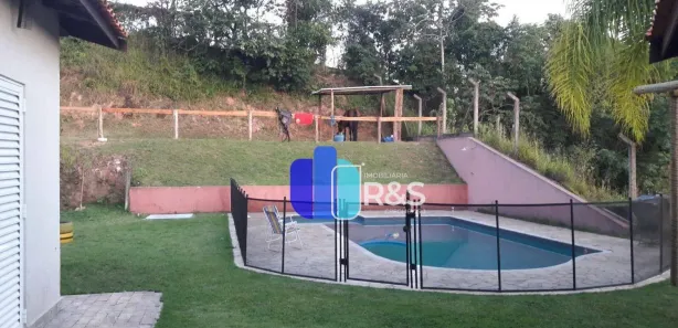 Fazenda / Sítio / Chácara com 3 Quartos à venda, 197m² no Aglomeração Urbana de Jundiaí, Louveira