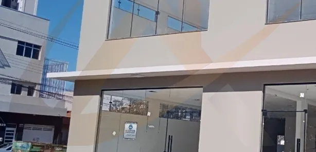 Loja / Salão / Ponto Comercial para alugar, 180m² no Centro, Arapongas