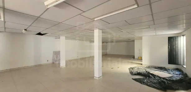 Loja / Salão / Ponto Comercial para venda ou aluguel, 180m² no Chácara Braz Miraglia, Jaú