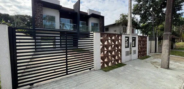 Sobrado com 3 Quartos à venda, 121m² no , Itapoá