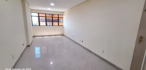 Conjunto Comercial / Sala para alugar, 23m² no Vila Santa Cecília, Volta Redonda