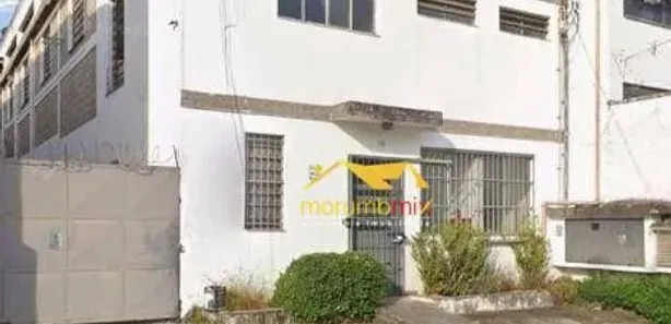 Galpão / Depósito / Armazém para alugar, 653m² no Parque Laguna, Taboão da Serra