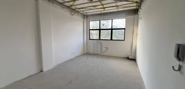 Conjunto Comercial / Sala para alugar, 22m² no Conforto, Volta Redonda