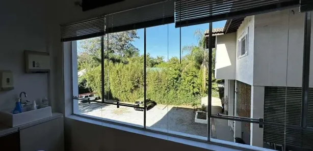 Loja / Salão / Ponto Comercial à venda, 31m² no Granja Viana, Cotia