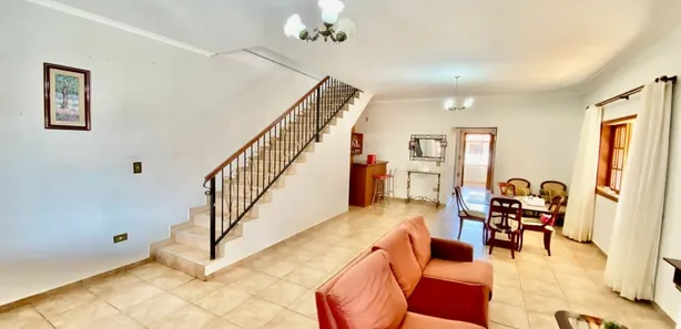 Sobrado com 3 Quartos à venda, 350m² no Perímetro Urbano, Sarapuí