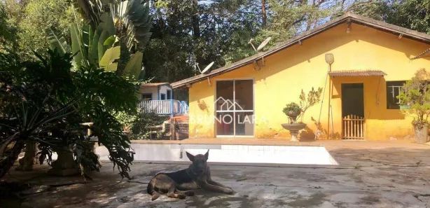 Fazenda / Sítio / Chácara com 3 Quartos à venda, 140m² no Pousada das Rosas, São Joaquim de Bicas