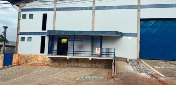 Galpão / Depósito / Armazém para venda ou aluguel, 1657m² no Campo da Vila, Santana de Parnaíba
