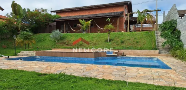 Fazenda / Sítio / Chácara com 5 Quartos à venda, 346m² no Caioçara, Jarinu
