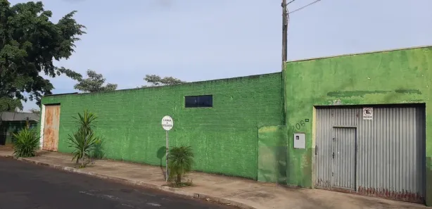 Loja / Salão / Ponto Comercial para alugar, 137m² no Vila Franko, Apucarana