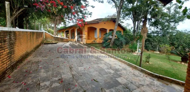 Fazenda / Sítio / Chácara com 5 Quartos para venda ou aluguel, 210m² no Dona Catarina Lago São José, Mairinque